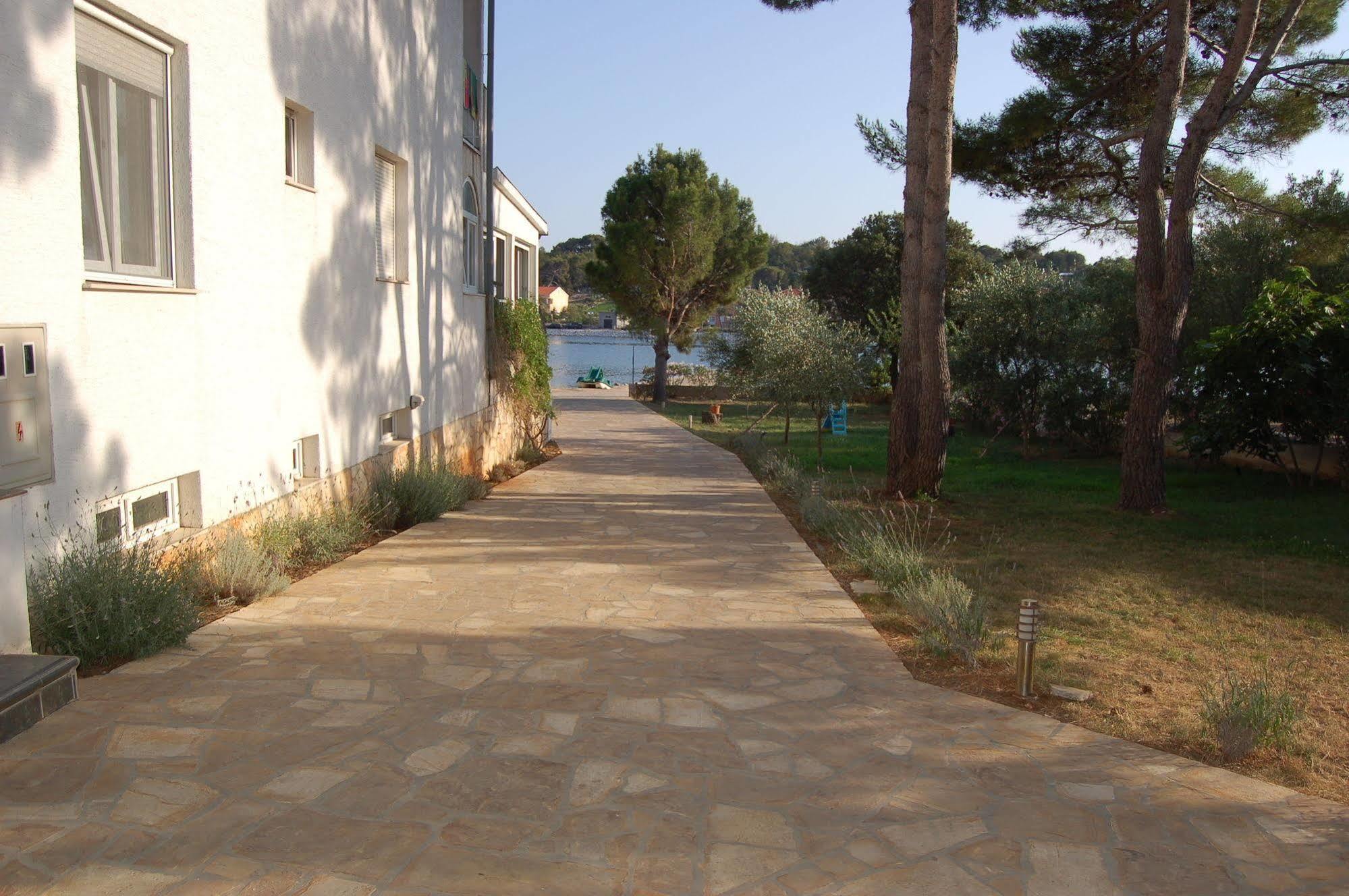 Verunić Gorgonia Apartments & Suites מראה חיצוני תמונה